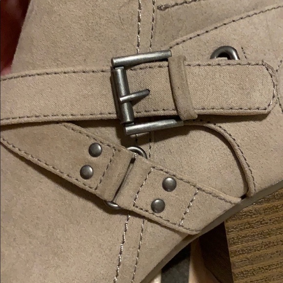 Brand new tan suede booties - Picture 3 of 4